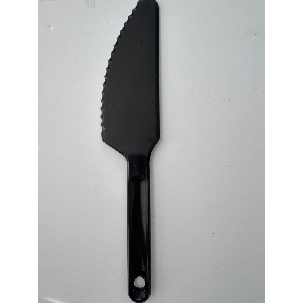 Tupperware Black Plastic Serrated Pie Cake Server Slicer Utensil 11 Inch